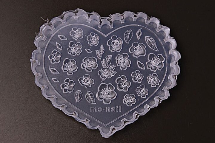 3D Flower Nail Mold: Who Should Choose It? A Comparison Guide