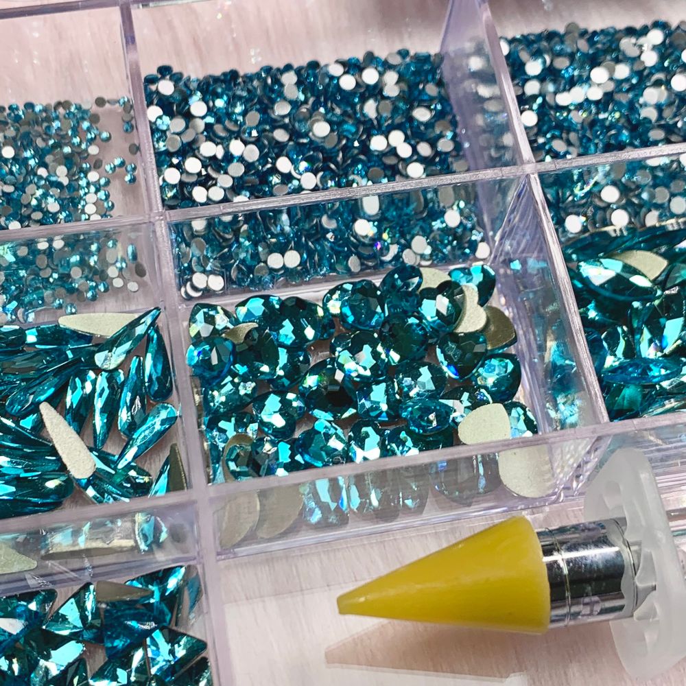 turquoise rhinestone nail kit organizer - 4